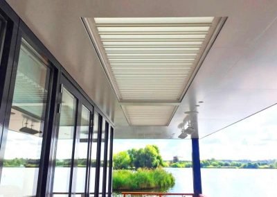 buitenshutters 107 lichtkoepels